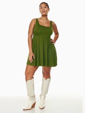 Aritzia Wilfred women's sleeveless Market Mini dress grotto green colour size L